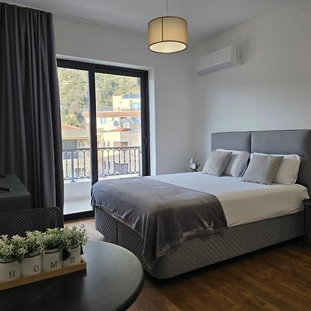 Adriatic Apartments Будва Екстер'єр фото
