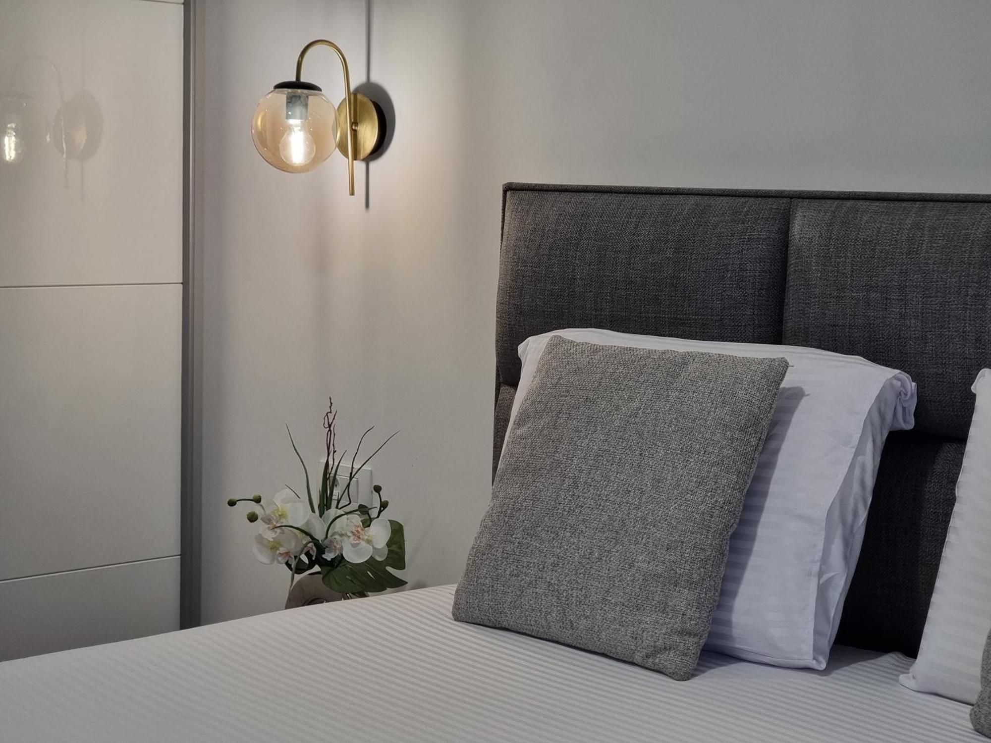 Adriatic Apartments Будва Екстер'єр фото