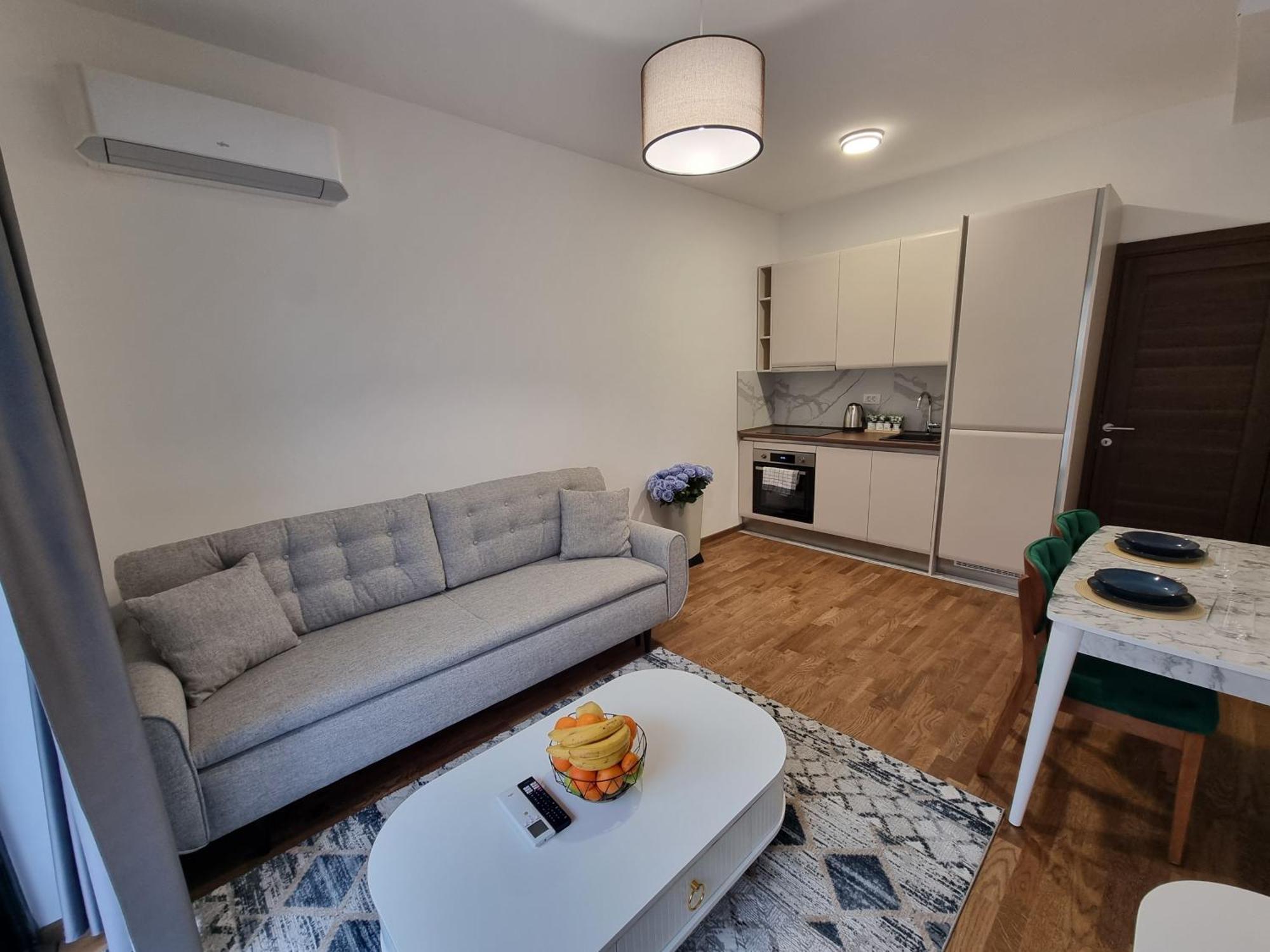 Adriatic Apartments Будва Екстер'єр фото