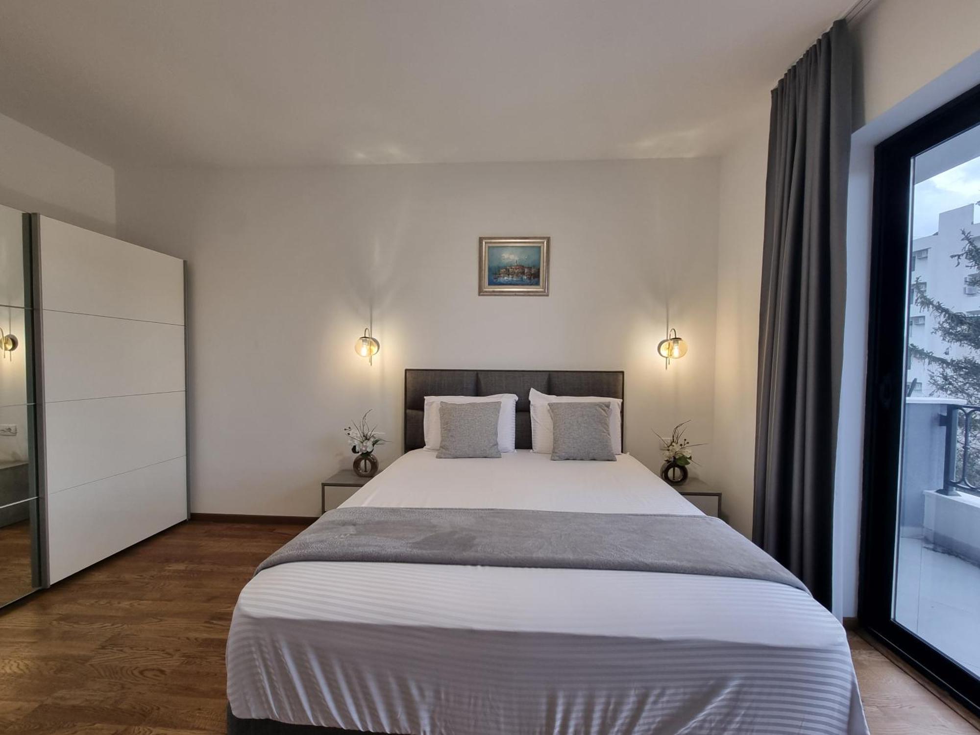 Adriatic Apartments Будва Екстер'єр фото